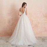 Elegant A Line Tulle Sleeveless Wedding Dress Lace Appliques Prom Gown HZ0509
