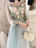 Line Long Sleeves Round Neck Tulle Floral Appliques Prom Dresses HZ0509